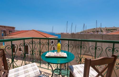 Halki Apartment | Matinas House