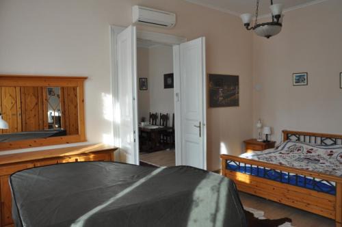 Csarnok negyed Apartment | Matyas House in the City Center