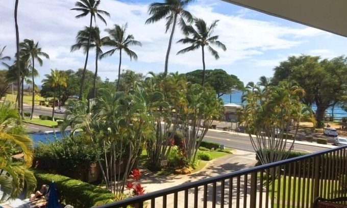 Kihei Condo | Maui Parkshore #304 Gorgeous, Partial Ocean View, Across Kamaole Beach III