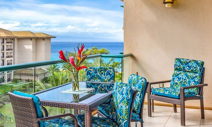 Kaanapali Condo | Maui Resort Rentals: Honua Kai Hokulani 618 - 6th Floor 1BR w/Partial Ocean & Mountain Views