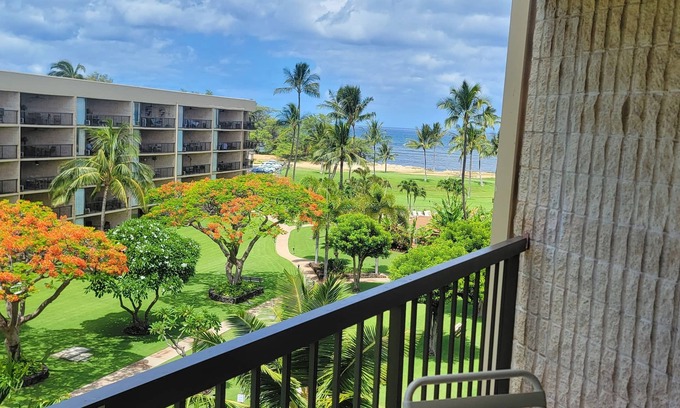 Kihei Condo | Maui Sunset A507 -Top floor1 BR, 2 BA Ocean View Condo