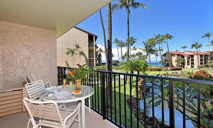 Honokowai Condo | Maui Sunsets - Sleeps 4 - Papakea D204