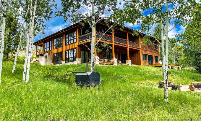 Oak Creek House | Maverick Hollow Getaway - Recreation Paradise Close to Steamboat