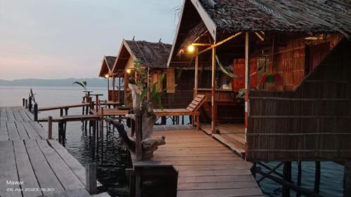 Arborek House | Mawar Homestay