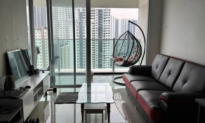 Sentul Pasar Apartment | Maxim City Lights, 28th Floor City View with Balcony