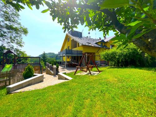 Rovensko pod Troskami House | MAXOVO KRÁLOVSTVÍ