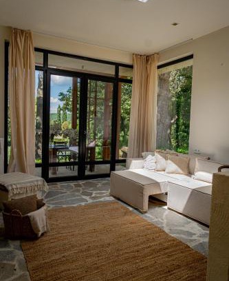 Moldova Villa | MAYA- Villas On The Lake