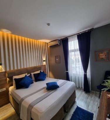 Pera Apartment | Mayata Gallery