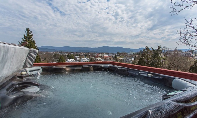 Luray Bed & Breakfast | Mayneview B&B