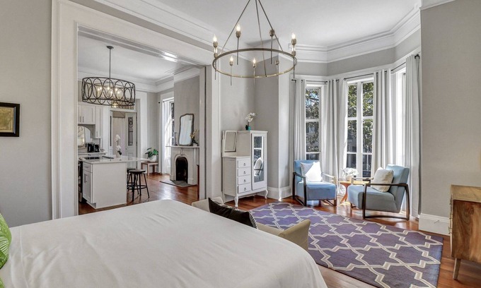 Historic District - North House | Mayor's luxury 1869 historic home for 4 on the square!