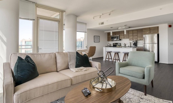 McLean Apartment | Mc Lean 2BR with Amenities and Concierge