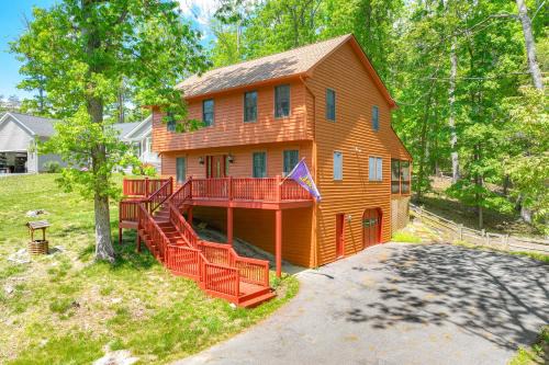Massanutten House | McGaheysville Home with Screened Porch and Gas Grill!