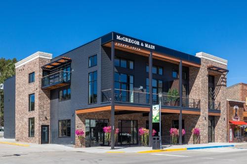Hill City Apartment | McGregor & Main - Luxury Lofts