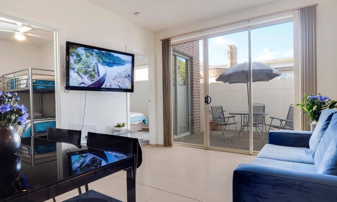 Geelong Hotel | Mckillop Geelong By Gold Star Stays