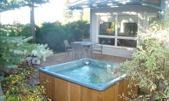 Columbia Falls Apartment | Meadow Lake Resort Condo