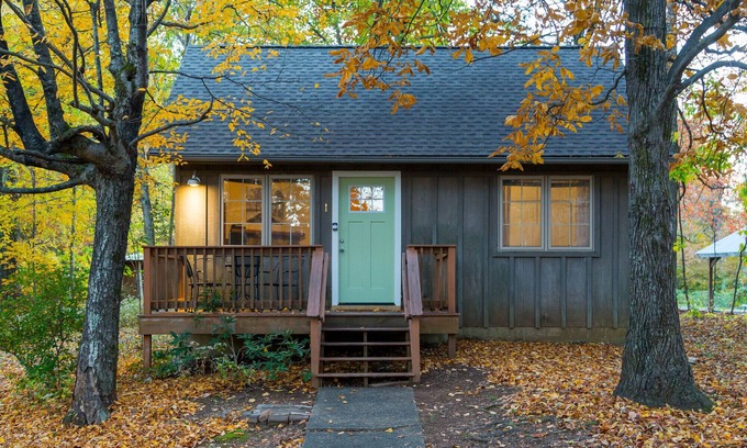 Montebello Cabin | Meadow Mountain Cabin at Love Ridge Mountain Lodging