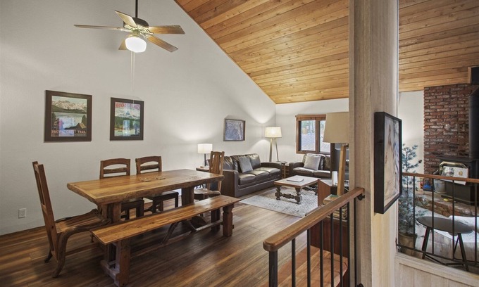 Mammoth Lakes Condo | Meadow Ridge 3: Nice Condo, close to Eagle Lodge and Sierra Star Golf Course