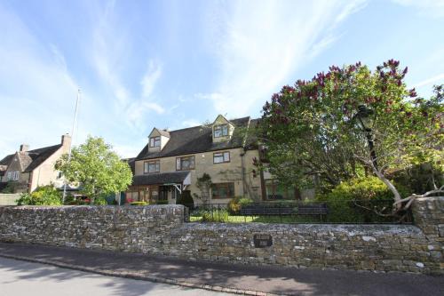 Bourton Bed & Breakfast | Meadow Rise Guest House