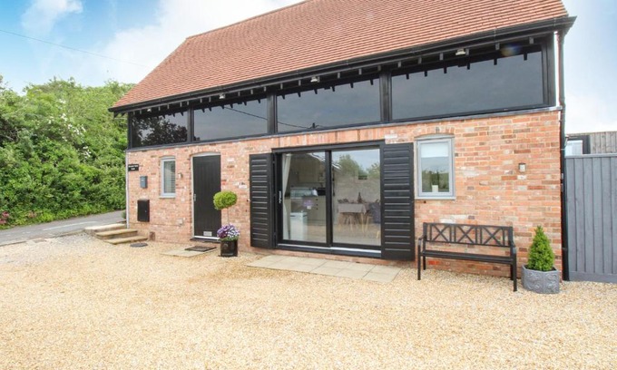 Bere Regis House | Meadow View Barn