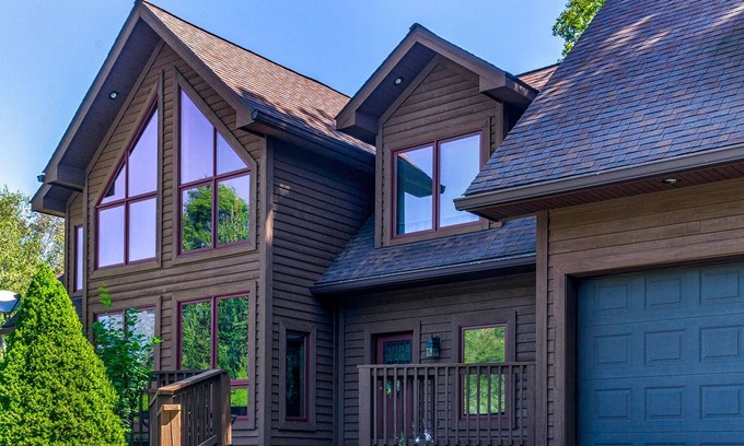 Snowshoe House | Meadows 126 by Casago