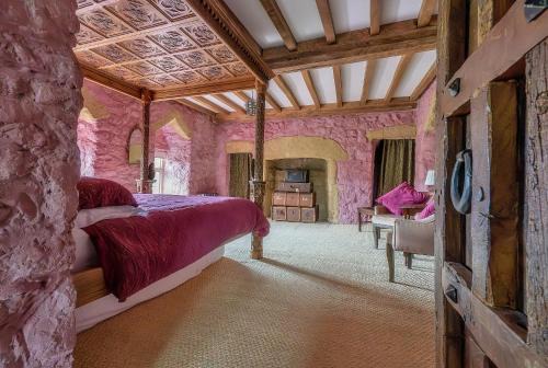 Caldicot House | Medieval Manor