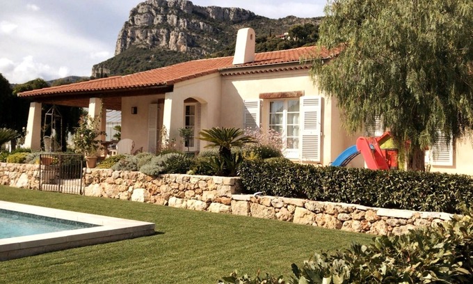 Saint-Jeannet House | Mediterranean house in southern France