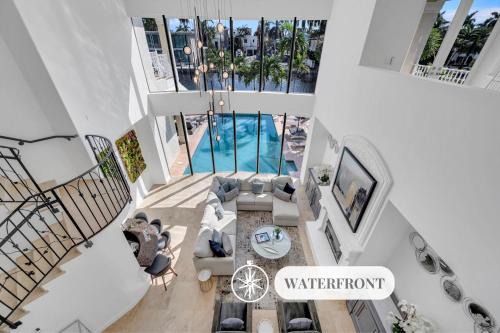 Nurmi Isles Villa | Mediterranean Villa Venice of America Riverside View Access Fiesta Key VlLLAS