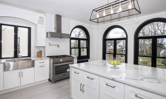 New Rochelle House | Mediterranean Villa nested on the hills of Wykagyl