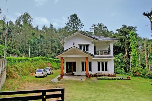 Vastare Villa | Meera Homestay - 2BH, Estate, Balcony