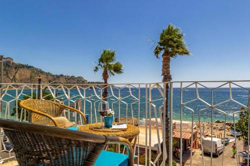 Giardini Naxos Apartment | Meeresbrise Scilla