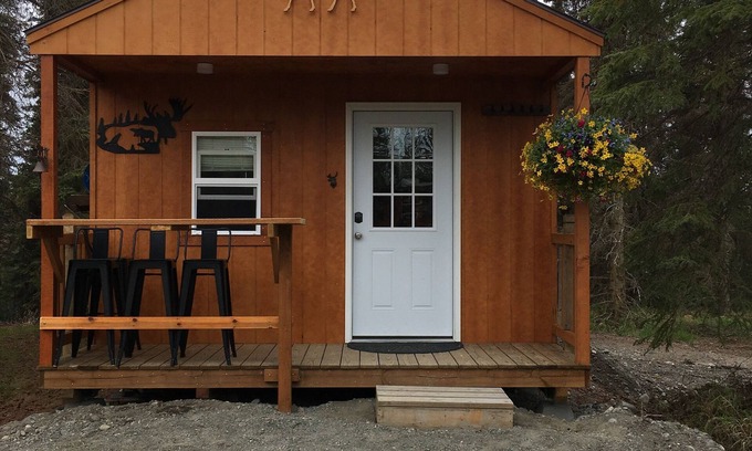 Cohoe Cabin | Meghan’s Mighty Moose- spacious family cabin
