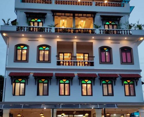 Aluva Hotel | Meghdoot river resort