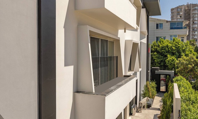 Eski Lara Resort | Mel House Lara