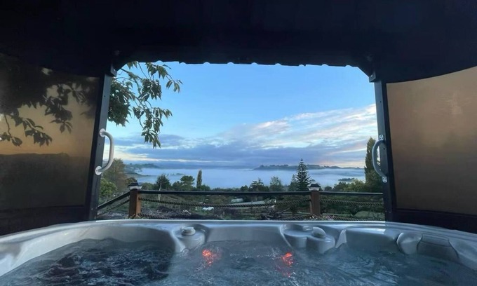 Te Kuiti Bed & Breakfast | Mel's Retreat - Deluxe Family Room with Disability Access