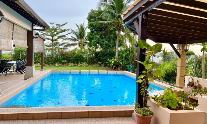 Tanjung Kling Villa | Melaka Beachfront Villa with Pool