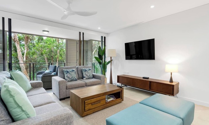 Palm Cove Resort | Melaleuca A Tropical Treasure at Temple Resort