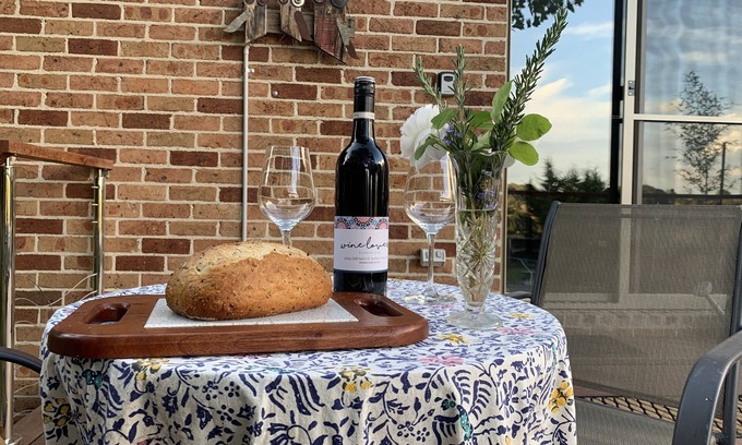 Calare Bed & Breakfast | Melaleuca Retreat: Pet friendly, near bushwalks, wineries & restaurants. EV.