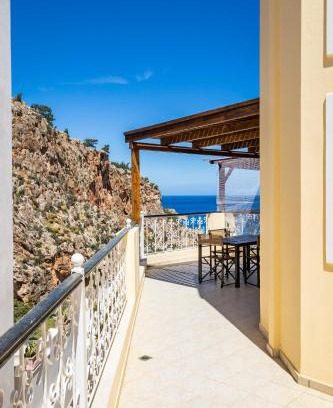 Aperio House | Melina Kyra Panagia