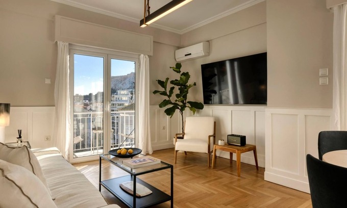 Athens City Centre Apartment | Meliti Apartment in Plaka