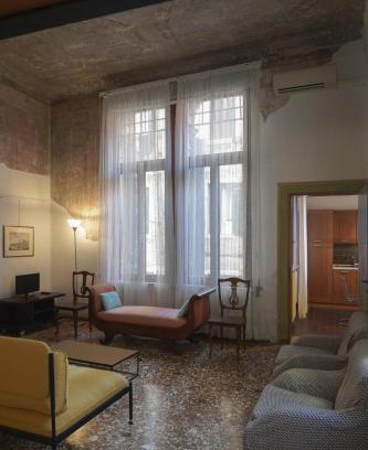 San Polo Apartment | Melusina Apartments Rialto Venice Historical Center