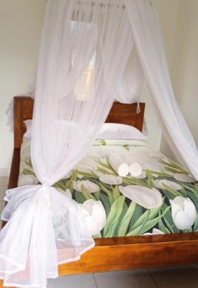 Munduk Bed & Breakfast | Meme Royak Homestay