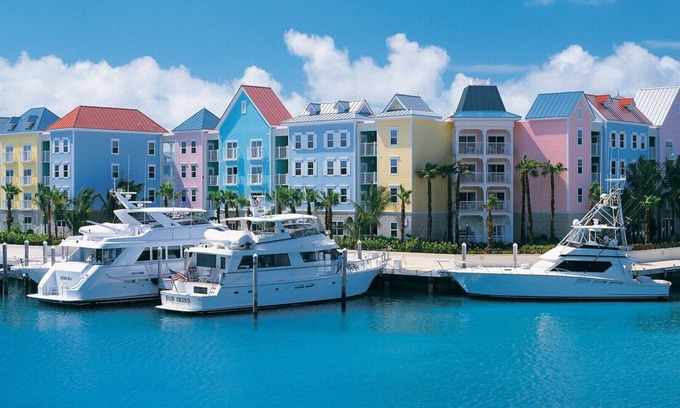 Paradise Island Villa | Memorial Week 2026 Harborside 2 BR Villa sleeps 6 W/Atlantis Access 5/23-5/30/26