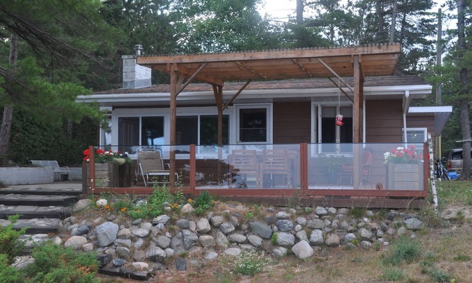 Mackinaw City Cottage | Memories: Classic updated Lake Michigan Knotty Pine Cottage on private beach