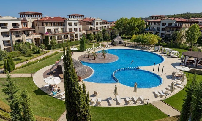 Sozopol Apartment | MENADA * GREEN LIFE * Deluxe Apartment with Terrace