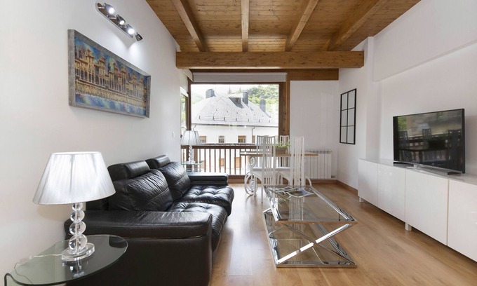 Panticosa Apartment | Mendia Penthouse by BeValle
