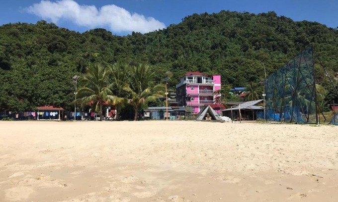 Kampung Pasir Hantu Hotel | Mentari Save Park