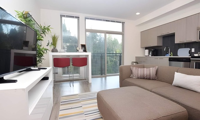 Mercer Island Apartment | Mercer Island 1 BR 3| Fast WiFi | Gym | Sophari