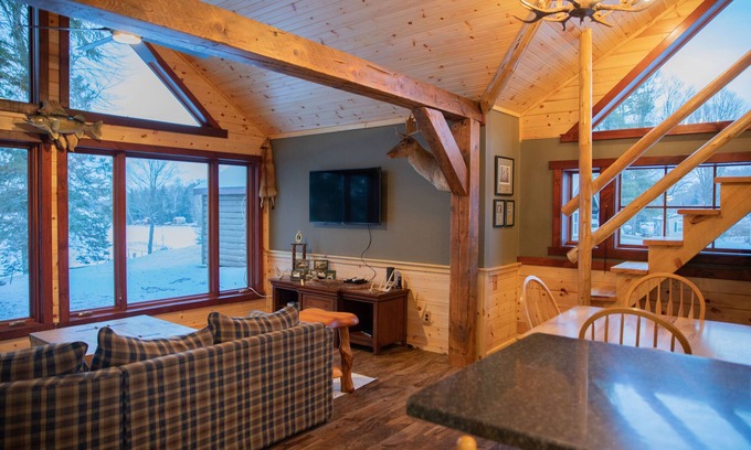 Butternut Cabin | Mercer, WI Beautiful Flambeau Flowage Cabin