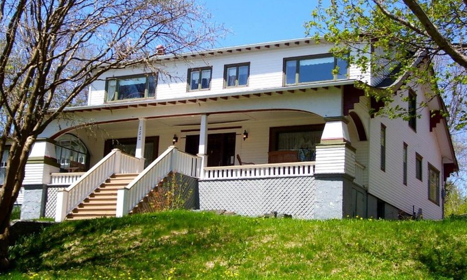 Carbonear Hotel | Merchant's Manor