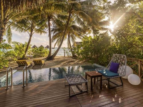 Kooddoo Resort | Mercure Maldives Kooddoo - Adults - Only Escape - 50 percent off Transfers